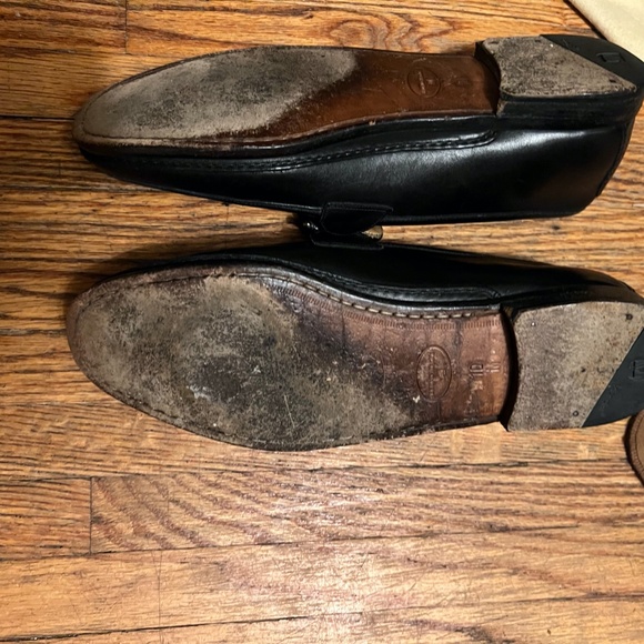 Bruno Magli Size 10 Medium Black Italian Leather Loafers with Tassel - Picture 3 of 3